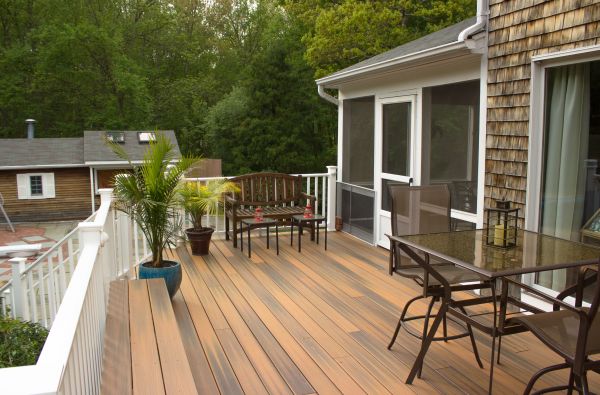 Decking Service in Simi Valley
